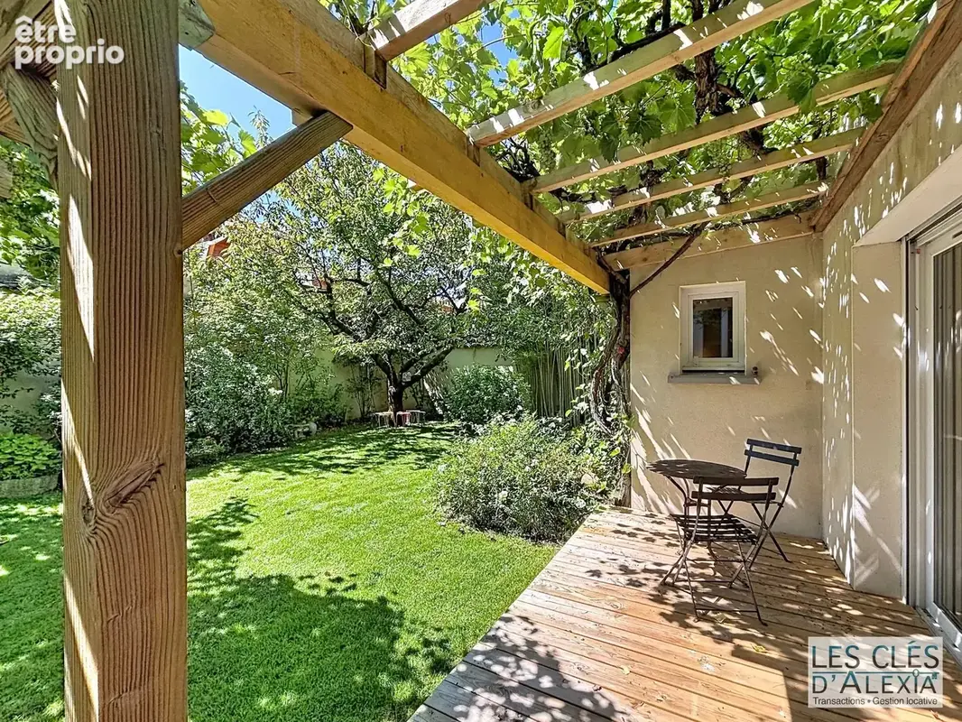 Maison bourgeoise de 1903 rénovée à proximité de Montchat - photo 14