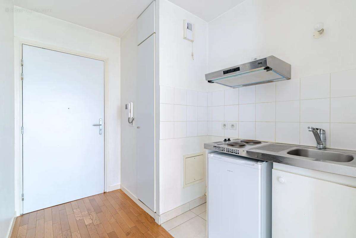 Appartement à COURBEVOIE