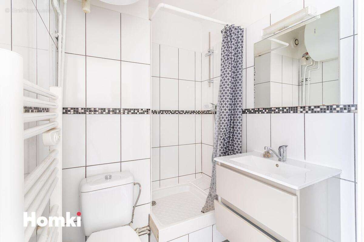 Appartement à MARSEILLE-1E