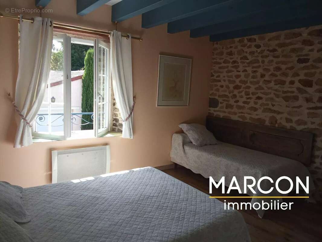 Maison 289 m² à Ajain  - photo 16