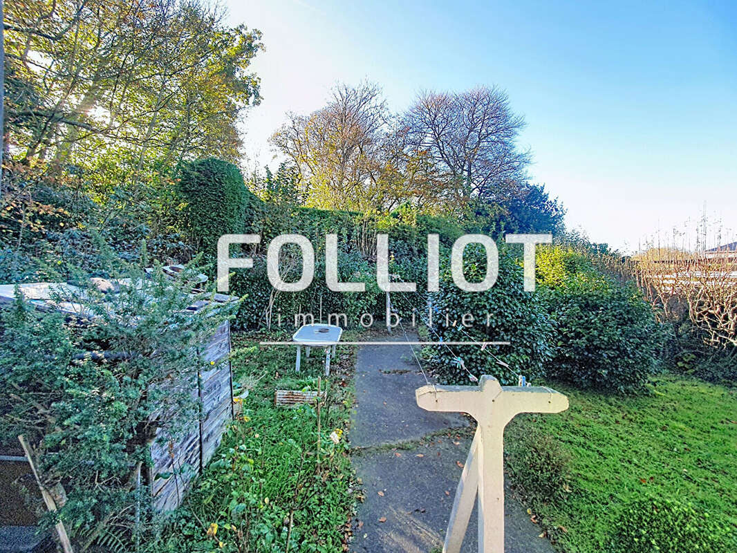 Maison à LA HAYE-DU-PUITS