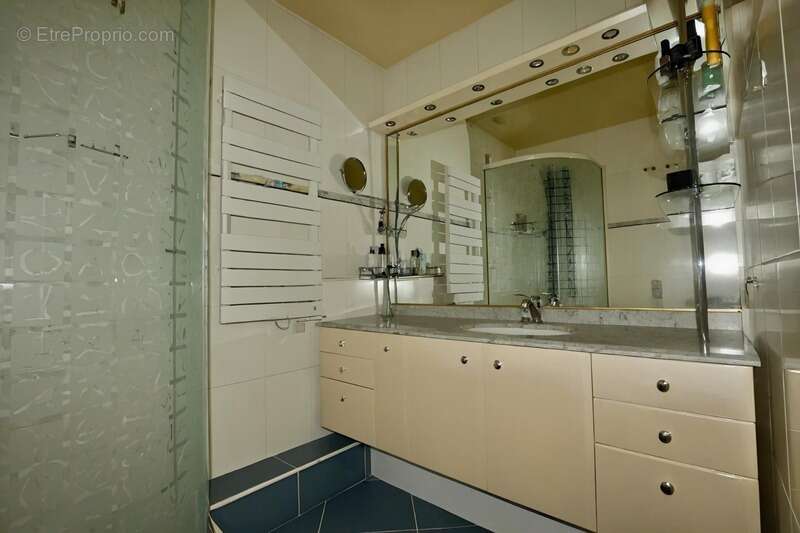 Appartement à FEIGERES