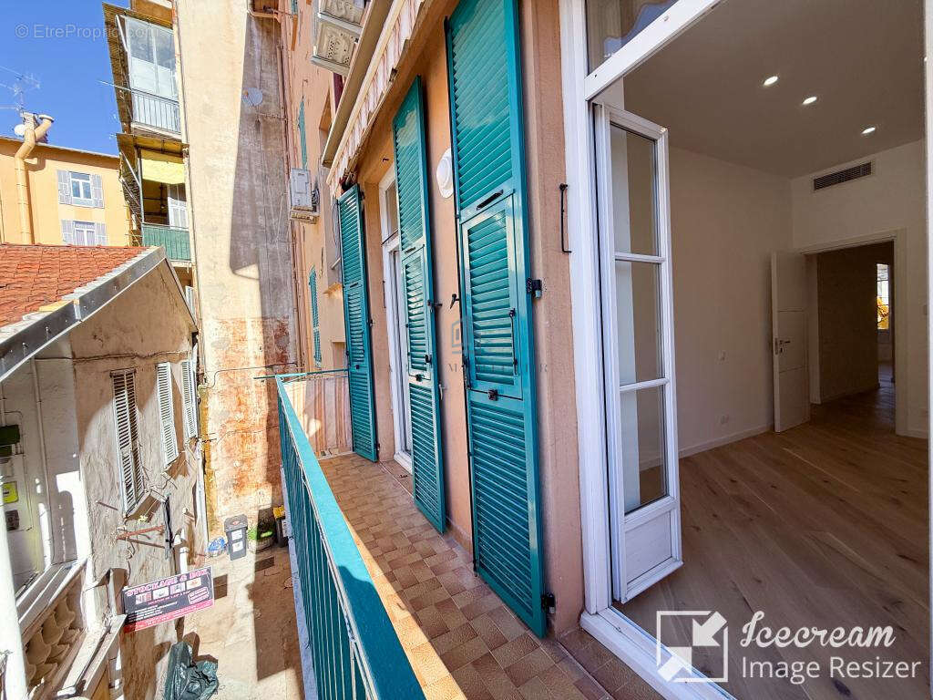 Appartement à MENTON