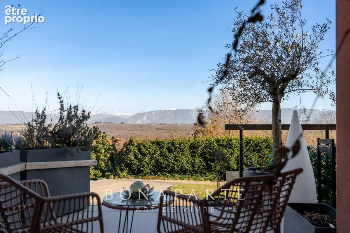 Thoiry - propriete contemporaine - vue sur les alpes - photo 2