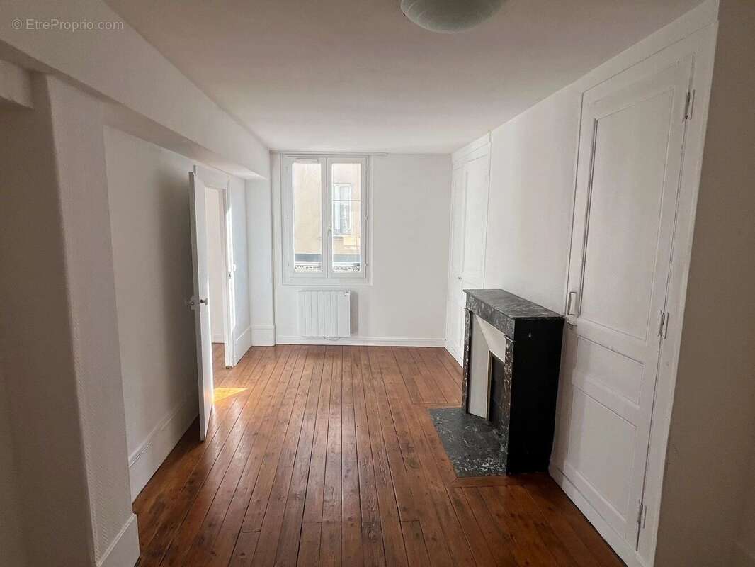 Appartement à HOUDAN
