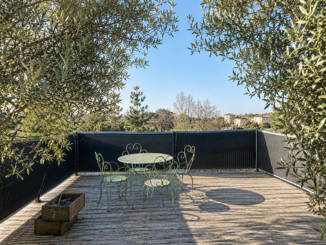 Propriété de caractère en pierre   4,7 ha, étang, piscine et vue panoramique - photo 6