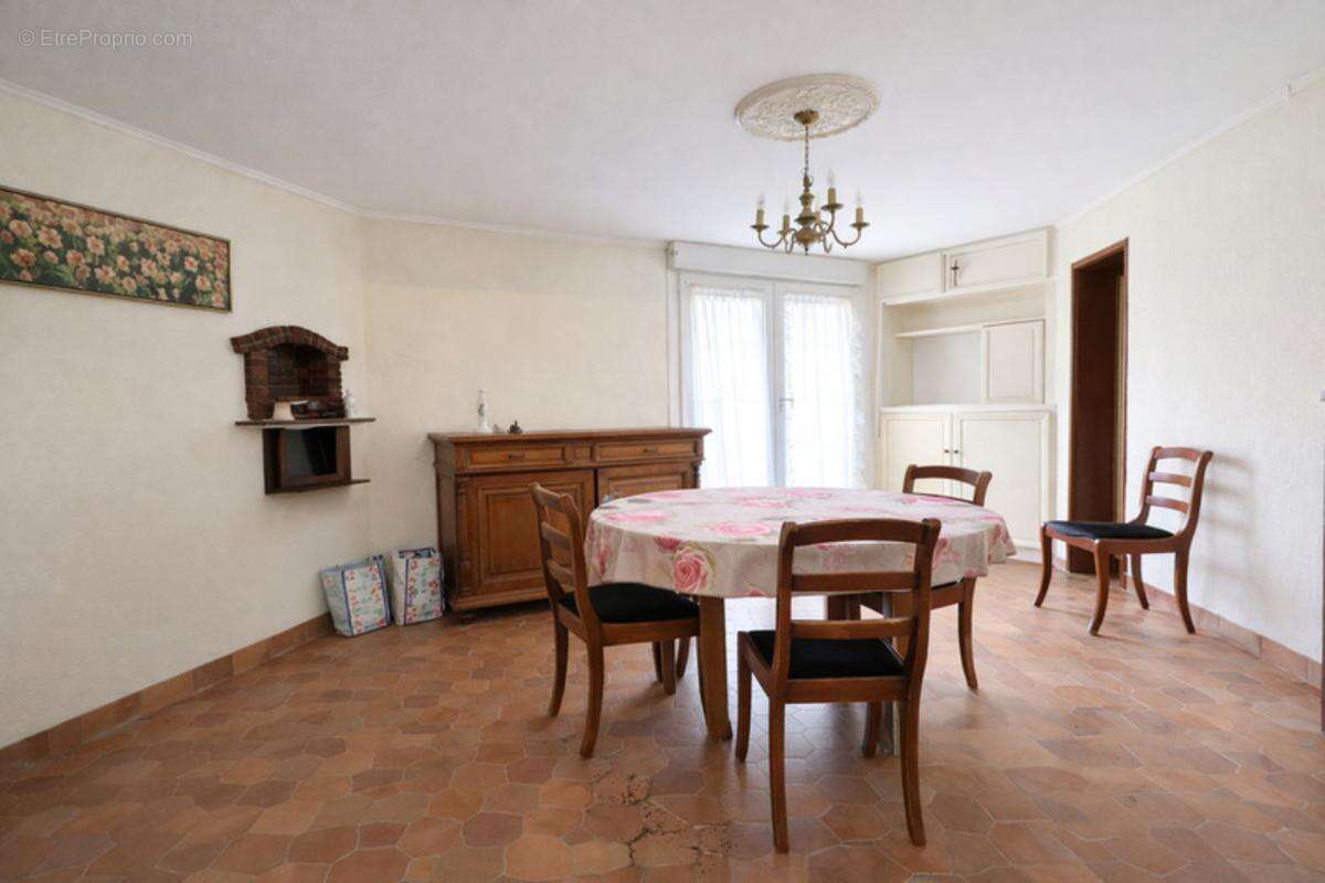 Maison à vendre 9 pièces INCHY EN ARTOIS (62) - photo 12