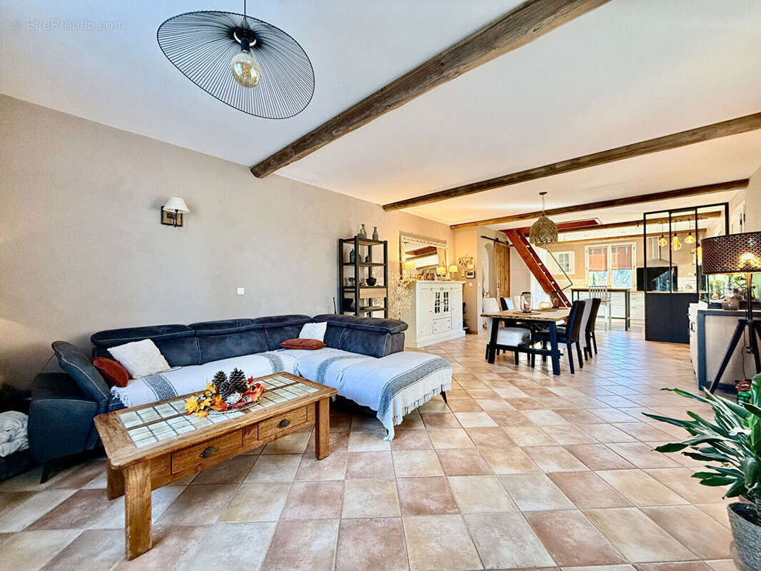 Maison à BAGNOLS-SUR-CEZE