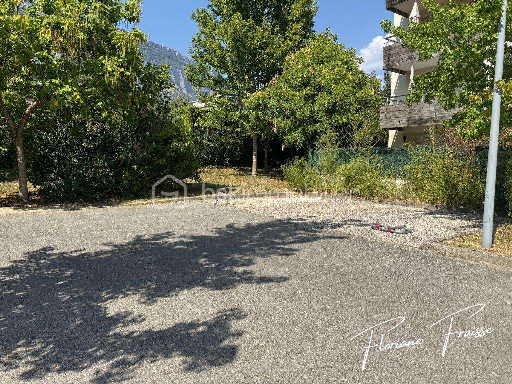 Appartement T4 de 84 m² – Terrasse – 3 Chambres – Place parking privative – Garage 30 m² en option - photo 17