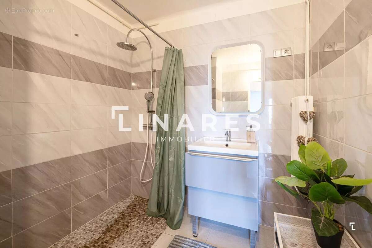 Appartement à MARSEILLE-12E