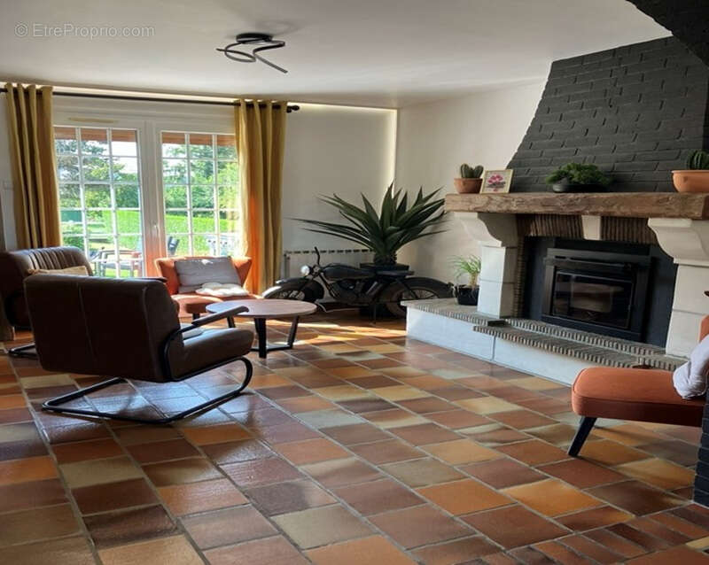 Maison à DOUDEVILLE