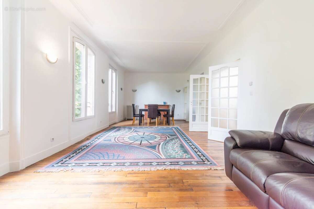 Maison 220 m² à Montmorency  - photo 2