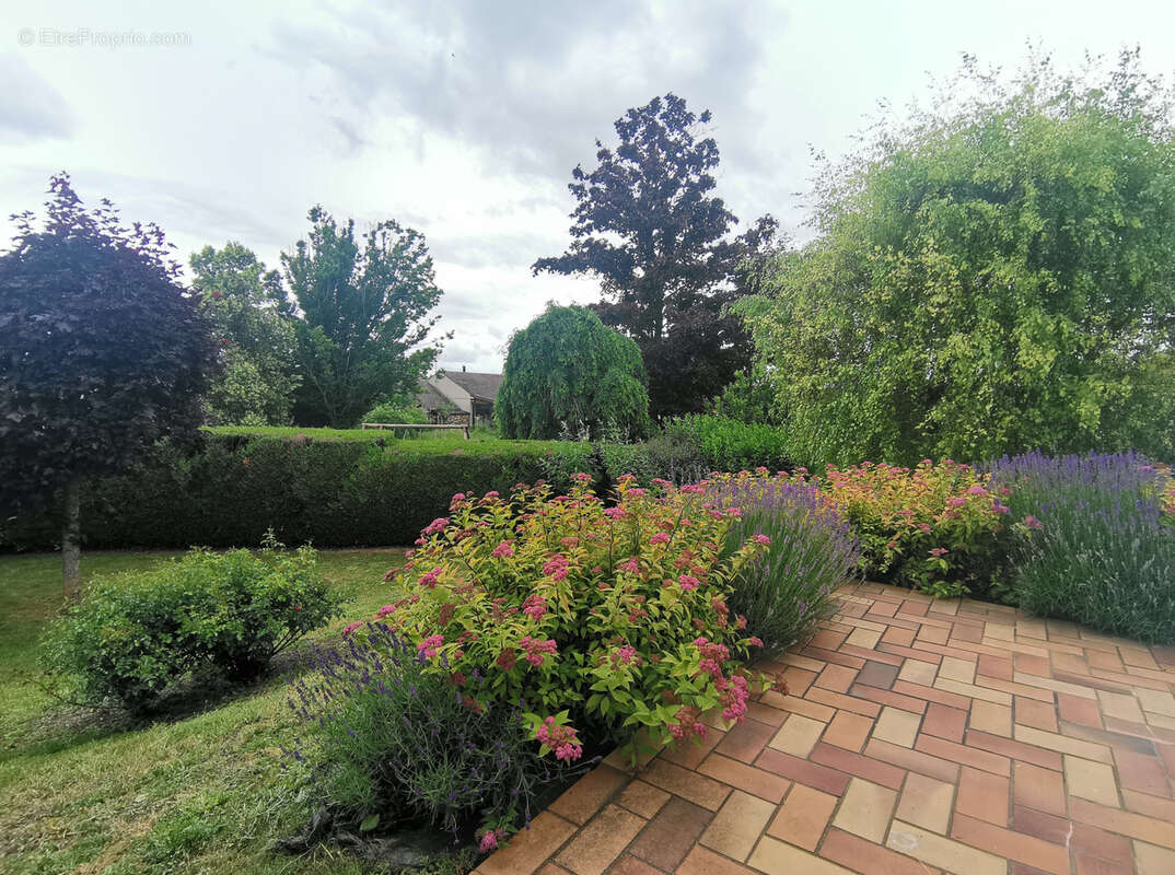 Maison à VAROIS-ET-CHAIGNOT