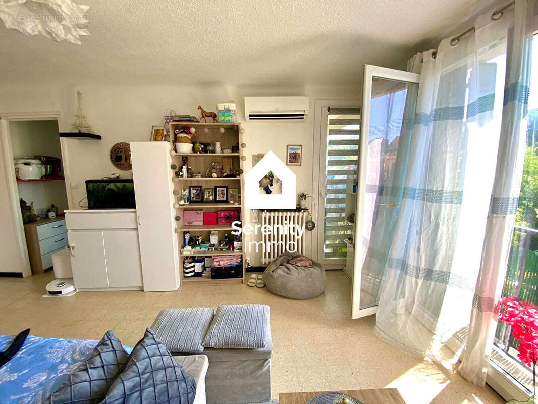 Appartement à SEPTEMES-LES-VALLONS