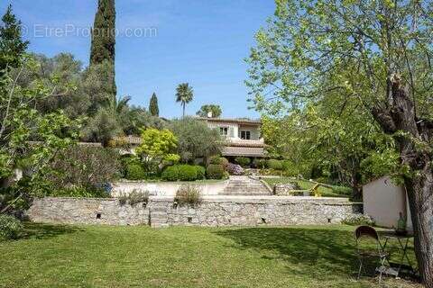 Maison à MOUGINS