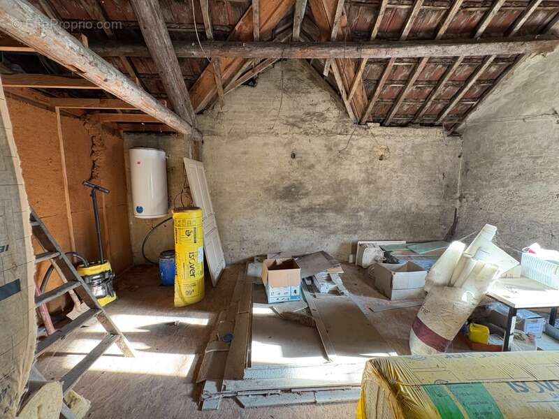 Immeuble de rapport à vendre ASNANS BEAUVOISIN (39) - photo 24