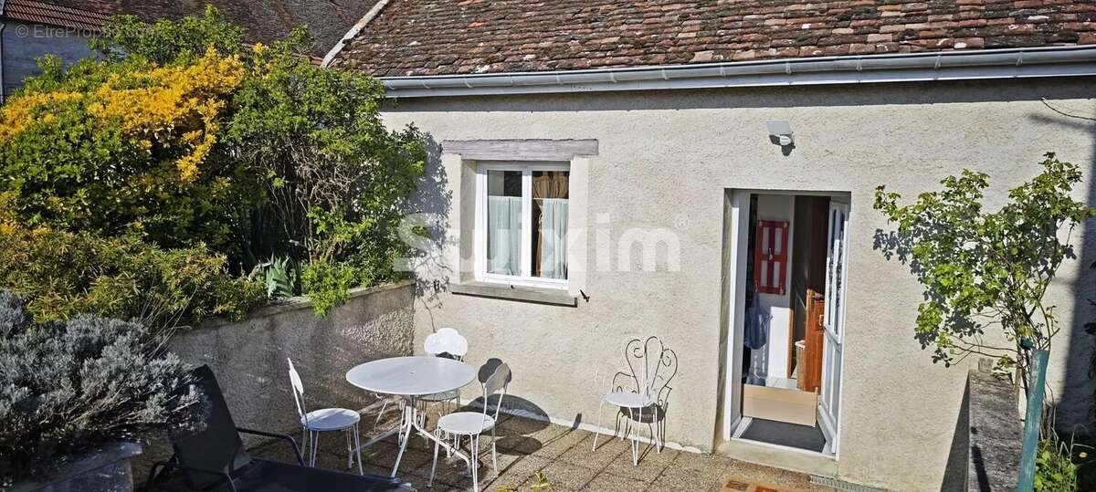 Maison 390 m² à Dole  - photo 12