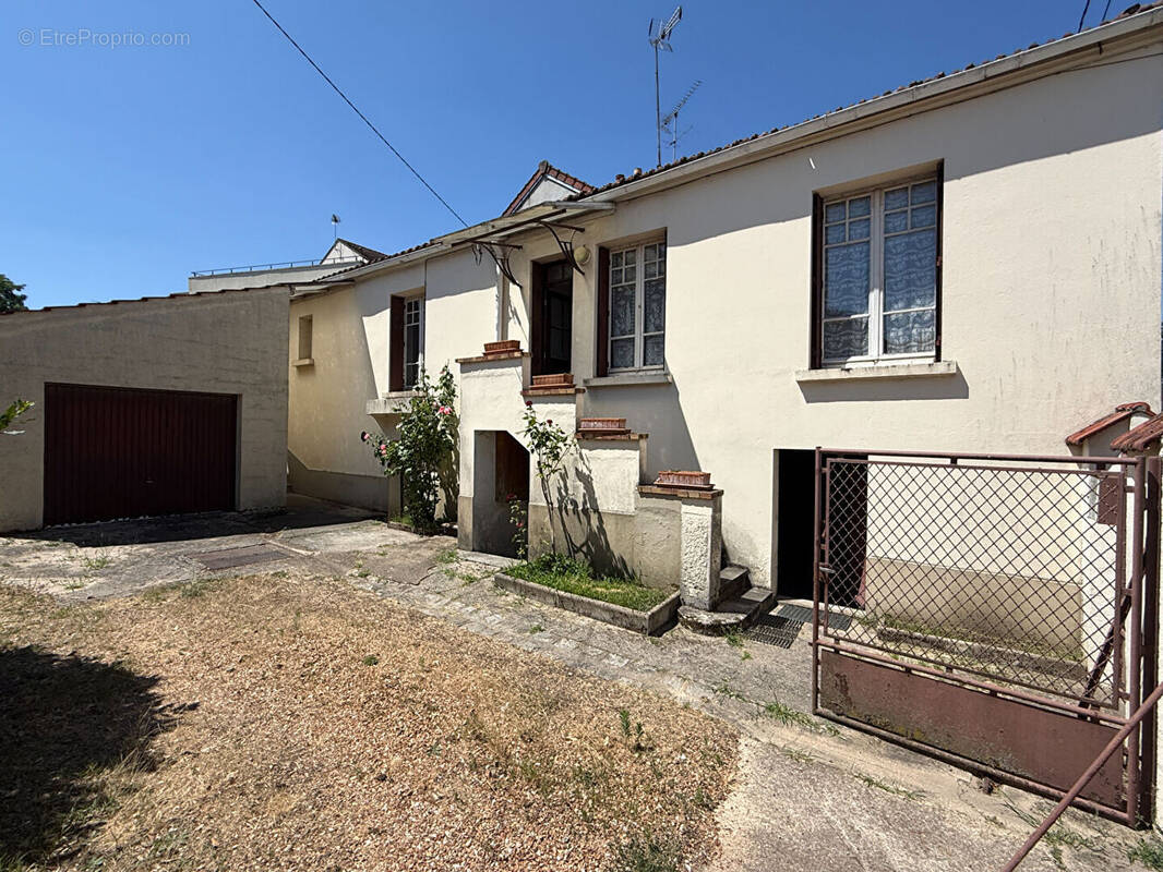 Maison à RAMBOUILLET