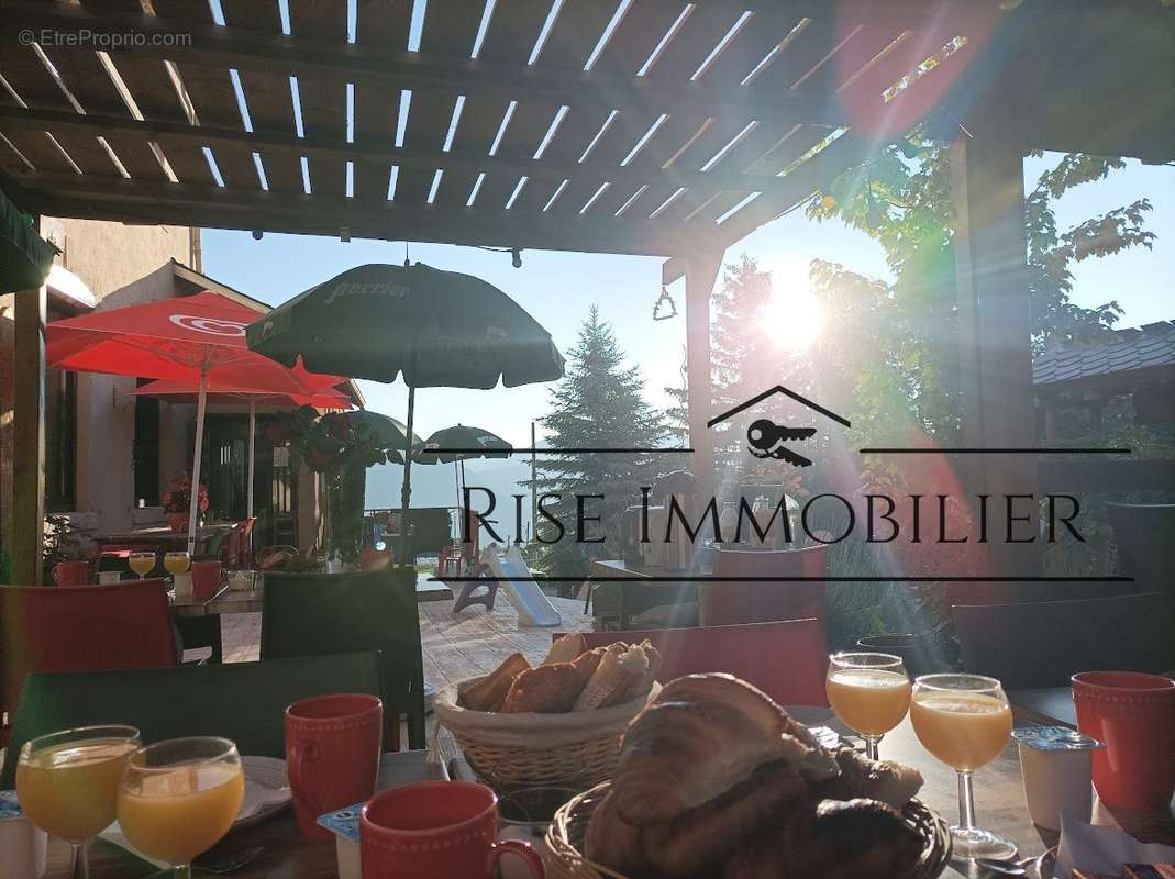 Commerce à ARTIGUES