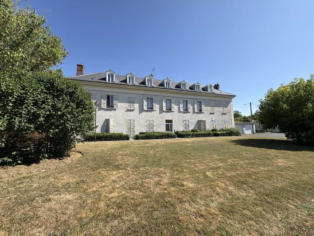 Appartement à MENNECY