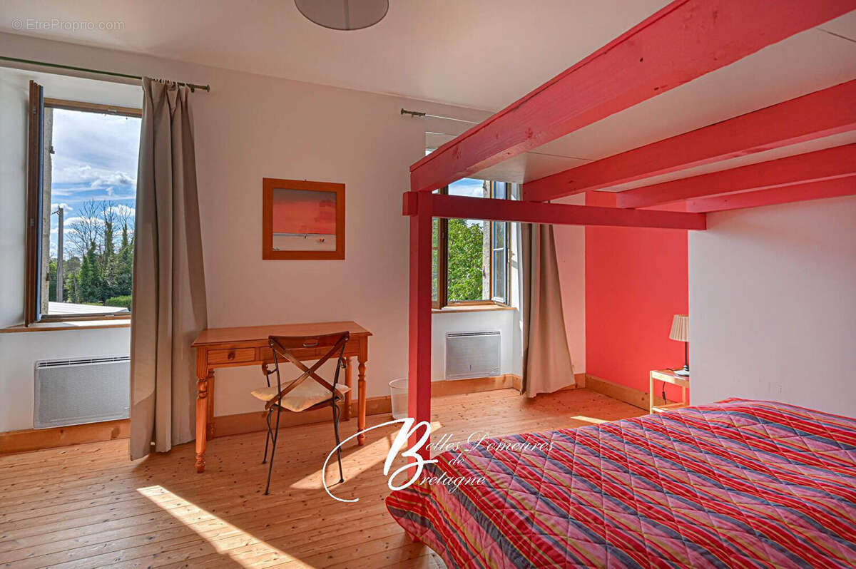A vendre manoir et ses dépendances sur 1.7 hectare Côtes d'Armor - photo 13