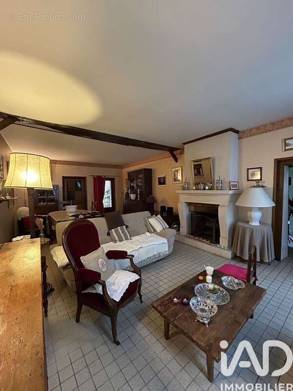 Photo 3 - Maison à DUN-SUR-AURON