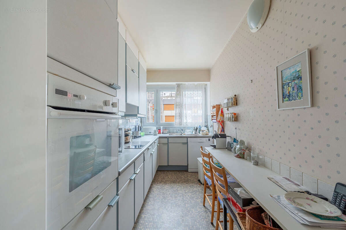 Appartement à PARIS-15E