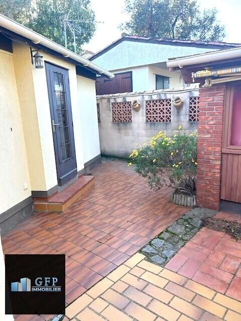 Maison à BORMES-LES-MIMOSAS