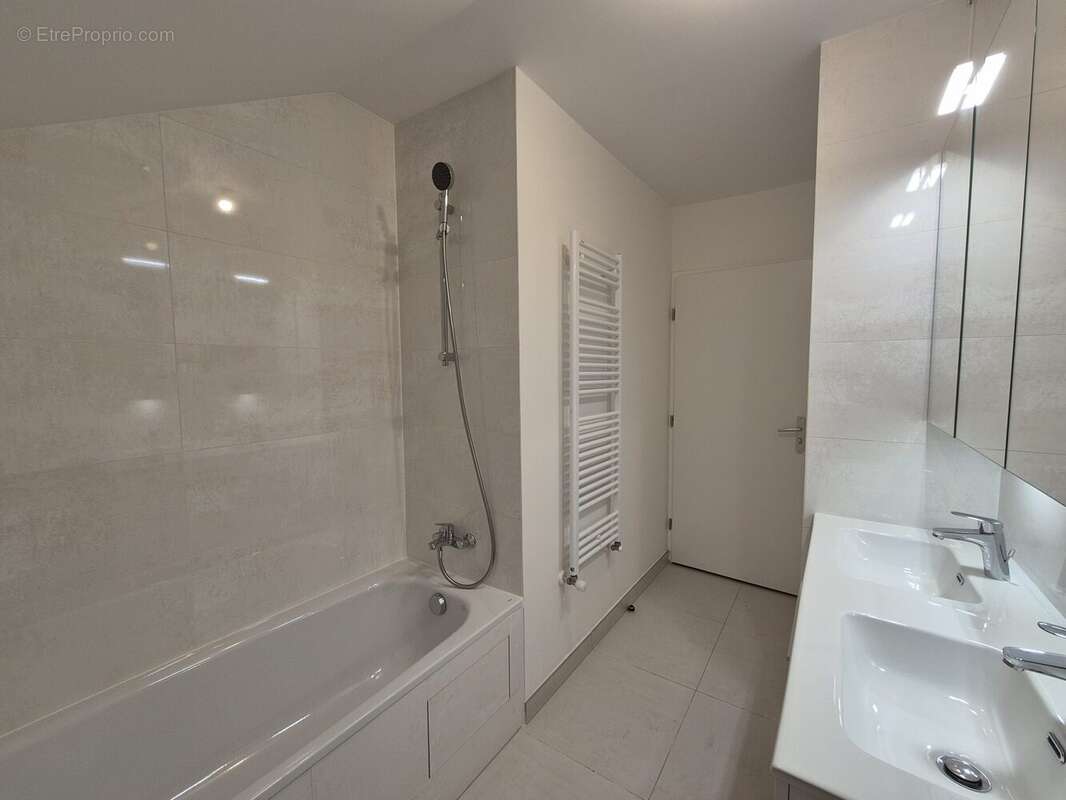 Appartement 113 m² à Noisy-Le-Grand  - photo 9
