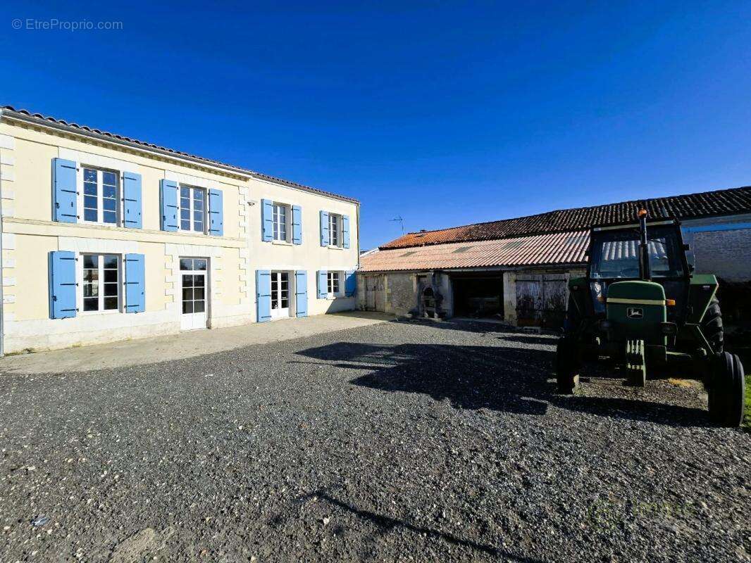 Maison à LA BROUSSE