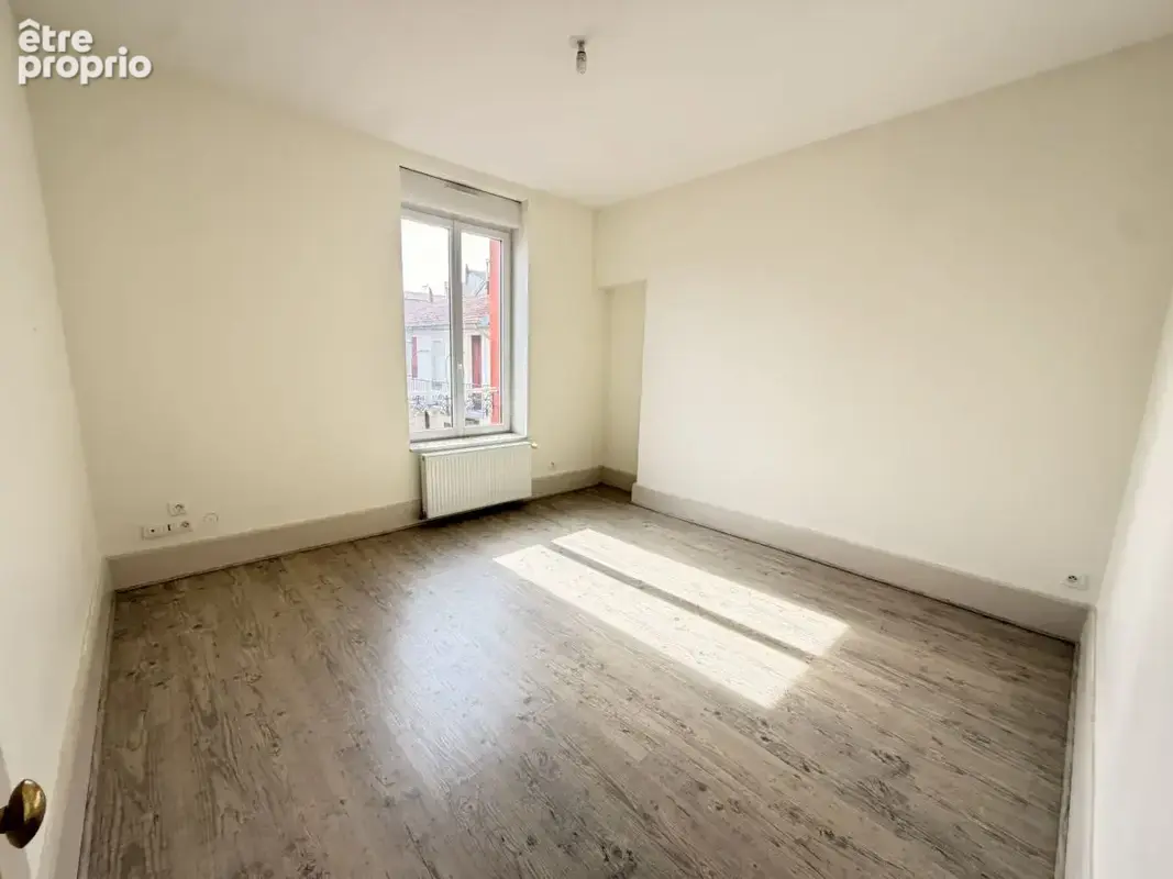 Maison de ville de caractère - 3CH - Cour et Stationnement - photo 11