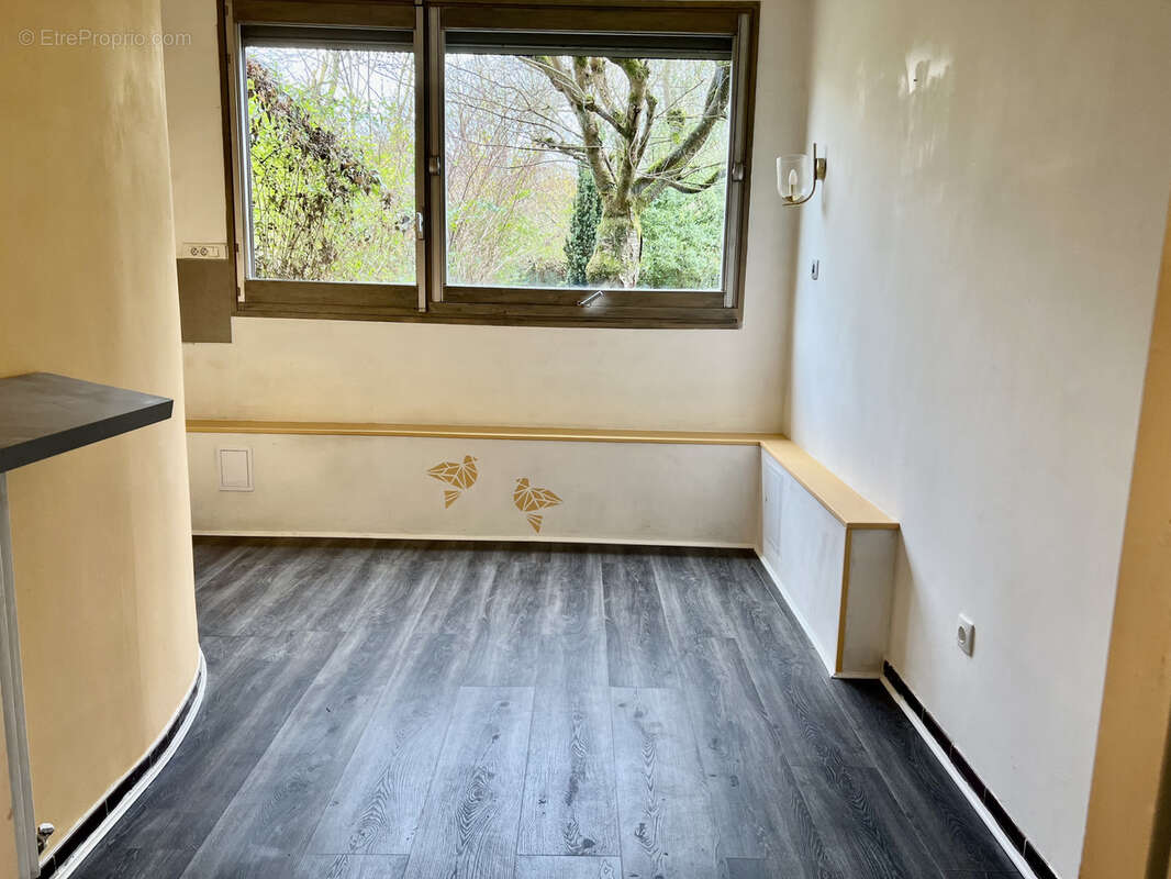 Appartement à BIEVRES