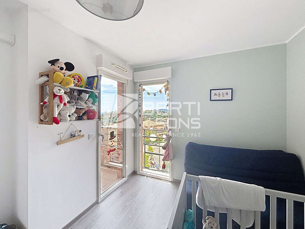 Appartement à MANDELIEU-LA-NAPOULE