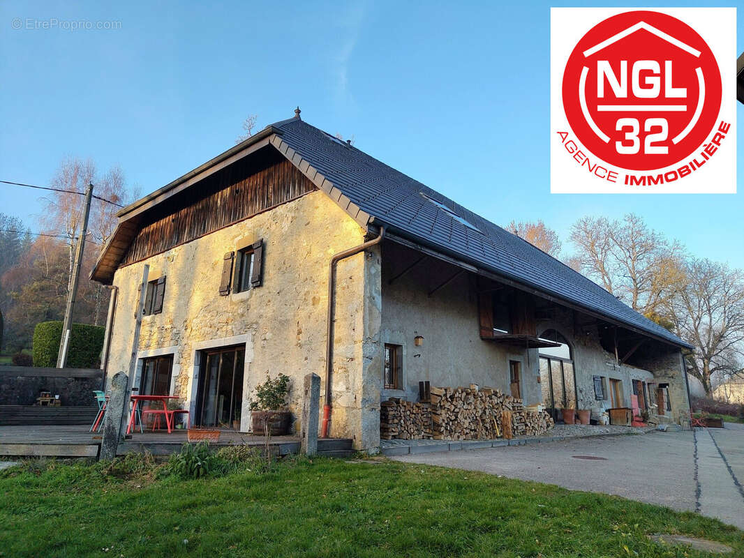 Maison à EVIRES