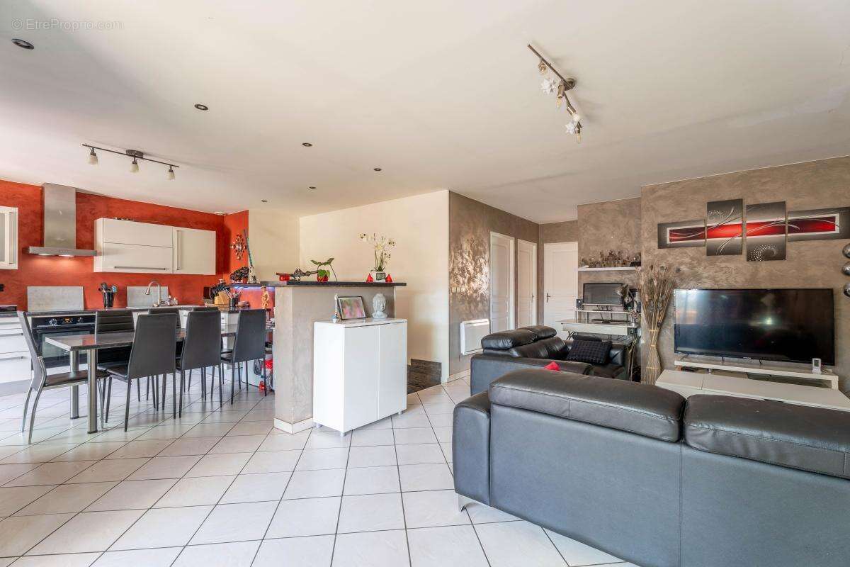 Appartement à SAIN-BEL