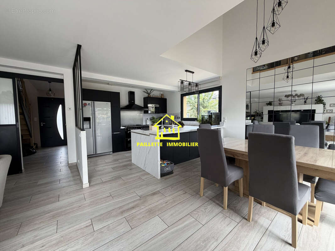 Maison 135 m² à Saint-Romain-De-Colbosc  - photo 3
