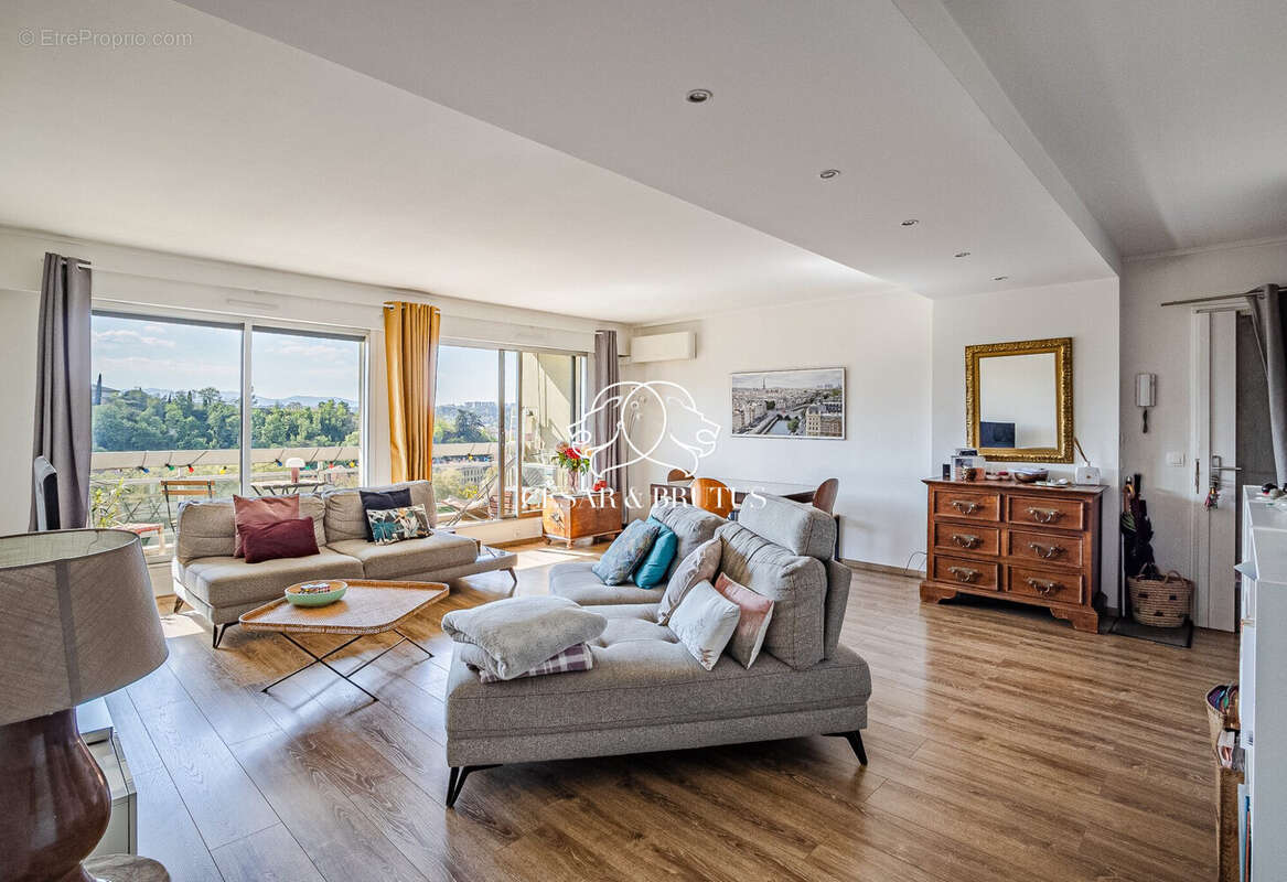 Appartement à LYON-4E