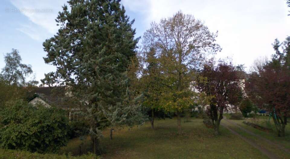 Terrain à BOISSISE-LA-BERTRAND