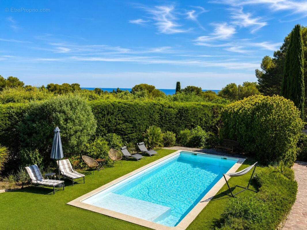 Photo 1 - Maison à SAINT-RAPHAEL