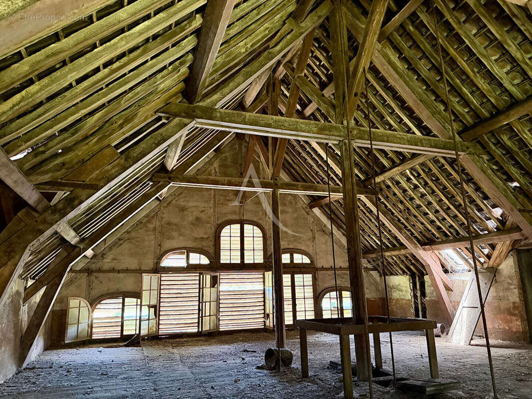 Lieu unique chargé d'histoire aux portes du Val d'Europe - photo 6