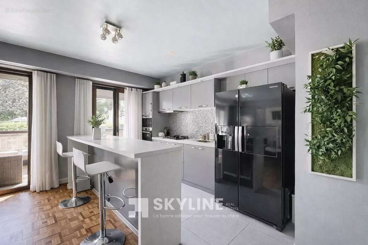 Appartement à MARSEILLE-5E