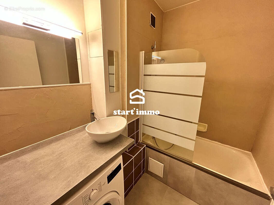 T5 lumineux de 94 m² ? Idéal famille ou colocation - Besançon - photo 3