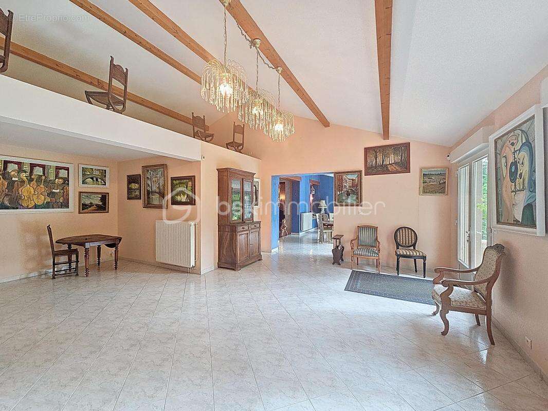 Maison à VOUZIERS
