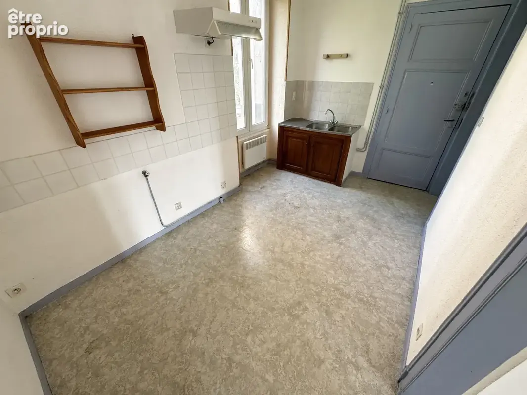 Vente Immeuble comprenant 5 appartements à rénover à MELISEY - photo 2
