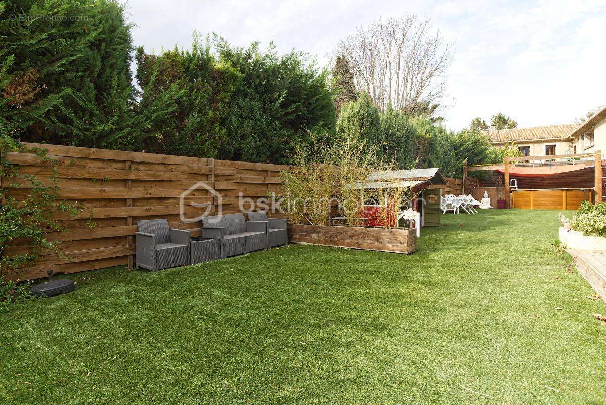 Appartement à LUNEL