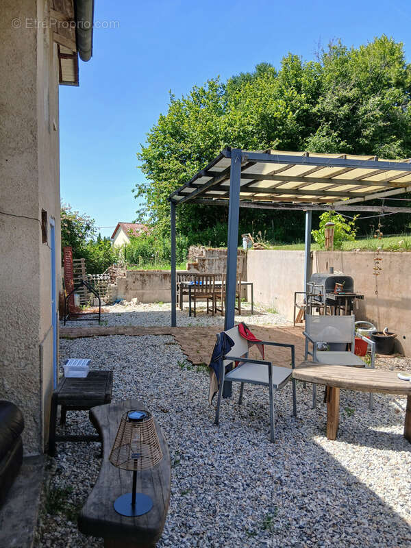 Maison à LA CROISILLE-SUR-BRIANCE