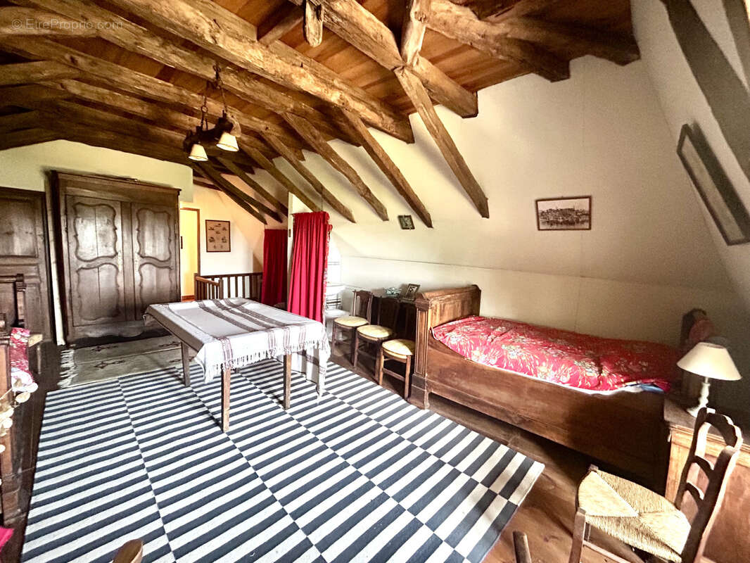 Superbe ensemble en pierre avec une vue exceptionnelle - photo 13