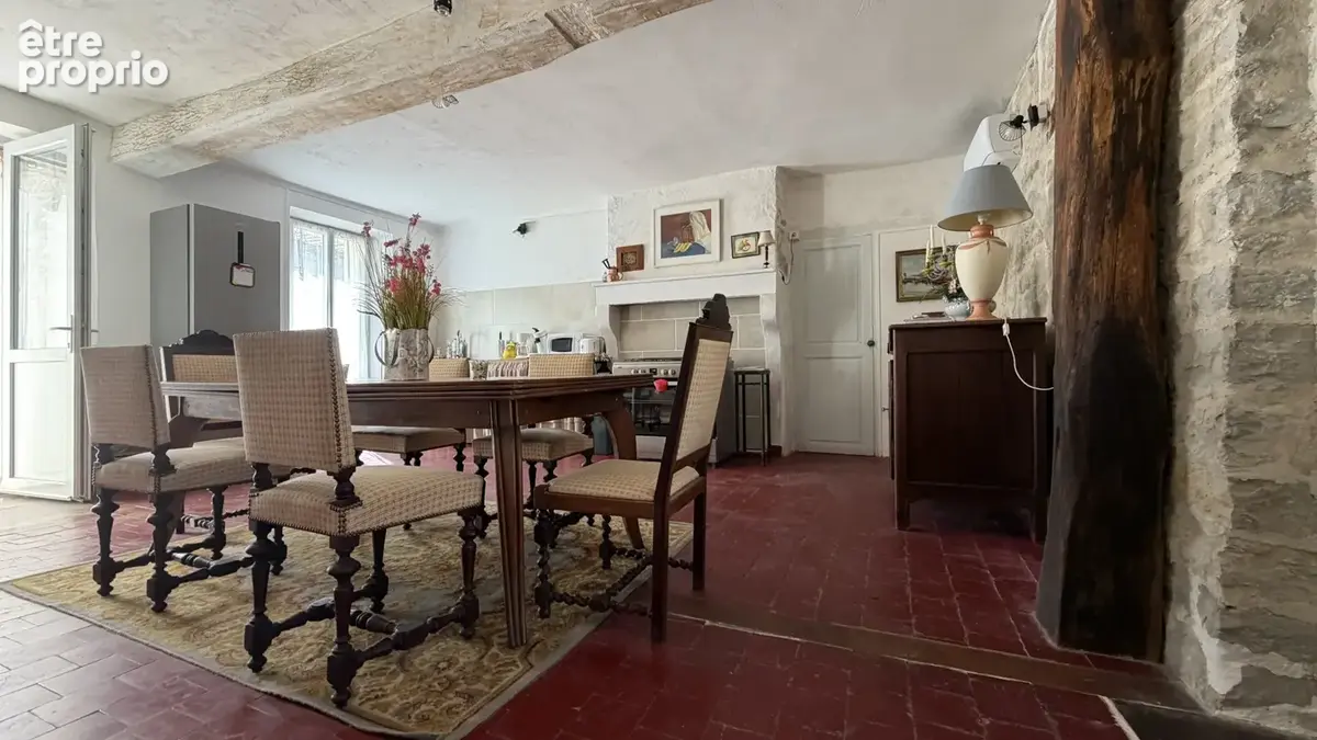Maison avec activité de gîte   Dépendances et terrain clos - photo 3