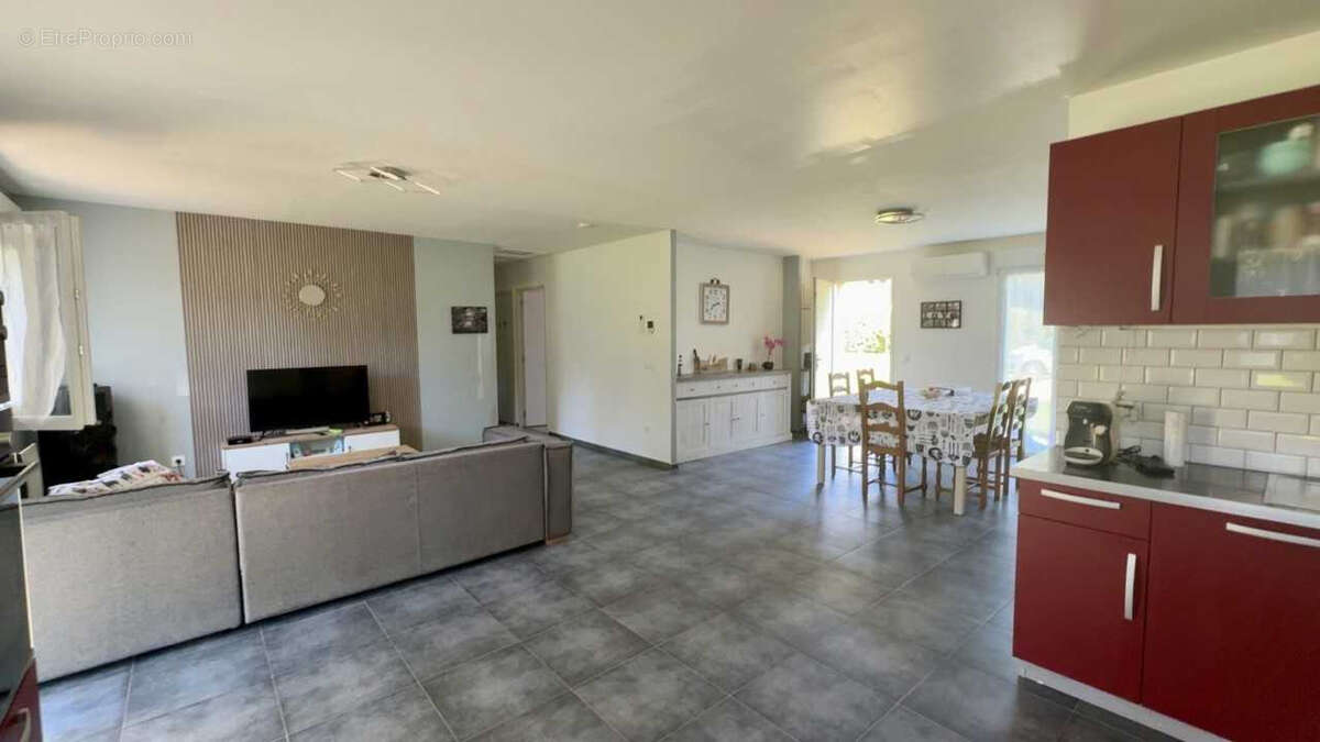 Maison à MOLINCHART