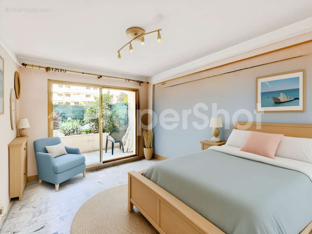 Appartement à LE CANNET